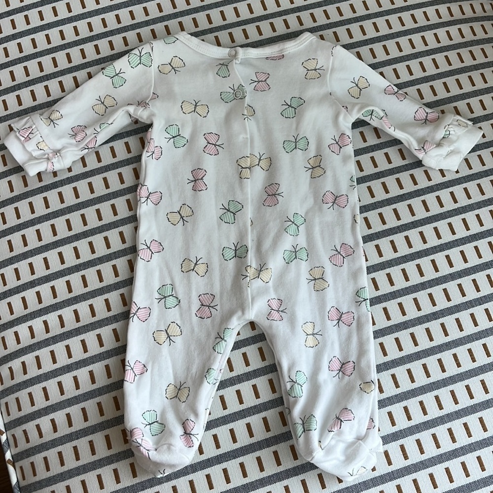 First Impressions Butterfly Footies‎ - Picture 3 of 5